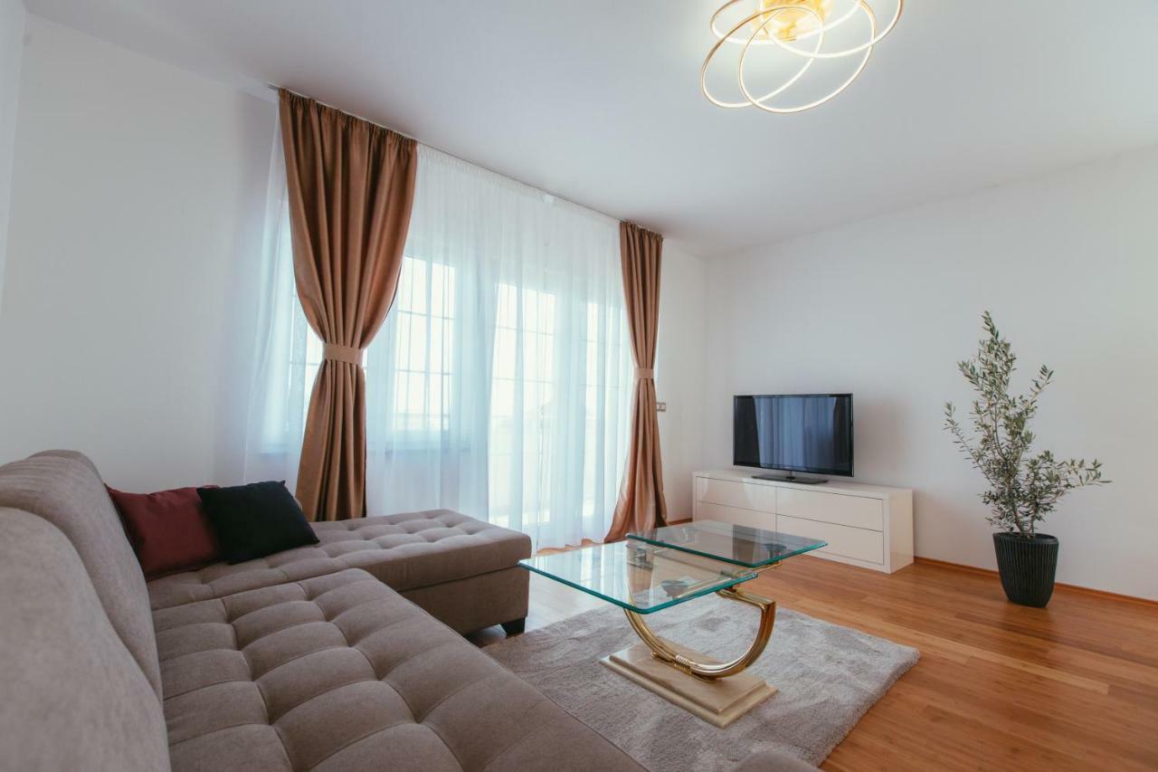 Апартаменты Maslina & Lavanda Подстрана Экстерьер фото